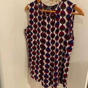 Nine West sleeveless top